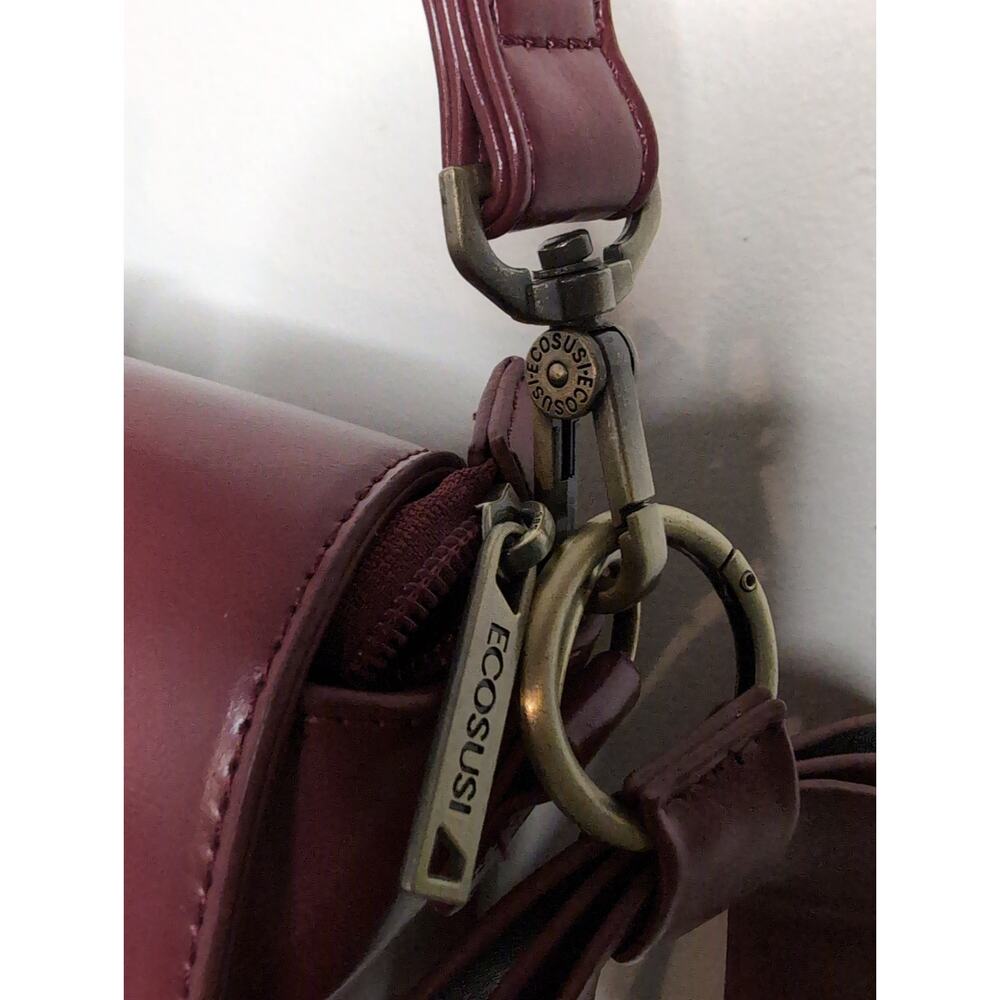 Ecosusi Burgundy wine red floral eyelet and bow laptop case - Picture 4 of 13
